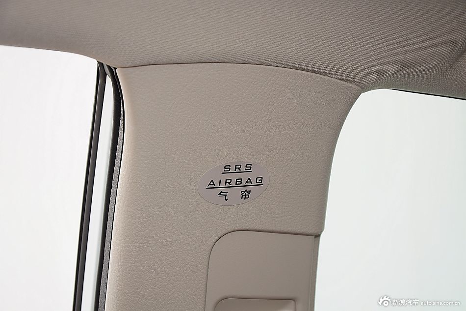 2015款比亚迪S7 2.0T自动尊贵版