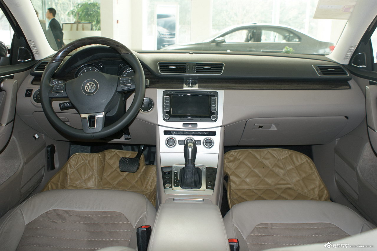 2012款迈腾_迈腾内饰图片23306315_汽车图库_新浪汽车_新浪网