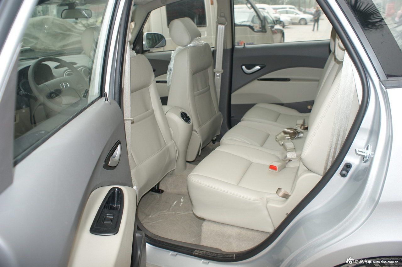 2012款和悦rs_和悦rs空间图片23246317_汽车图库_新浪汽车_新浪网