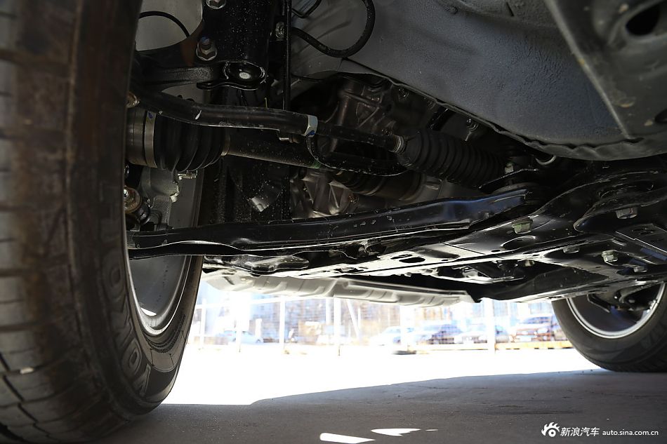 2015款东风风度mx6 2.0l cvt四驱upr