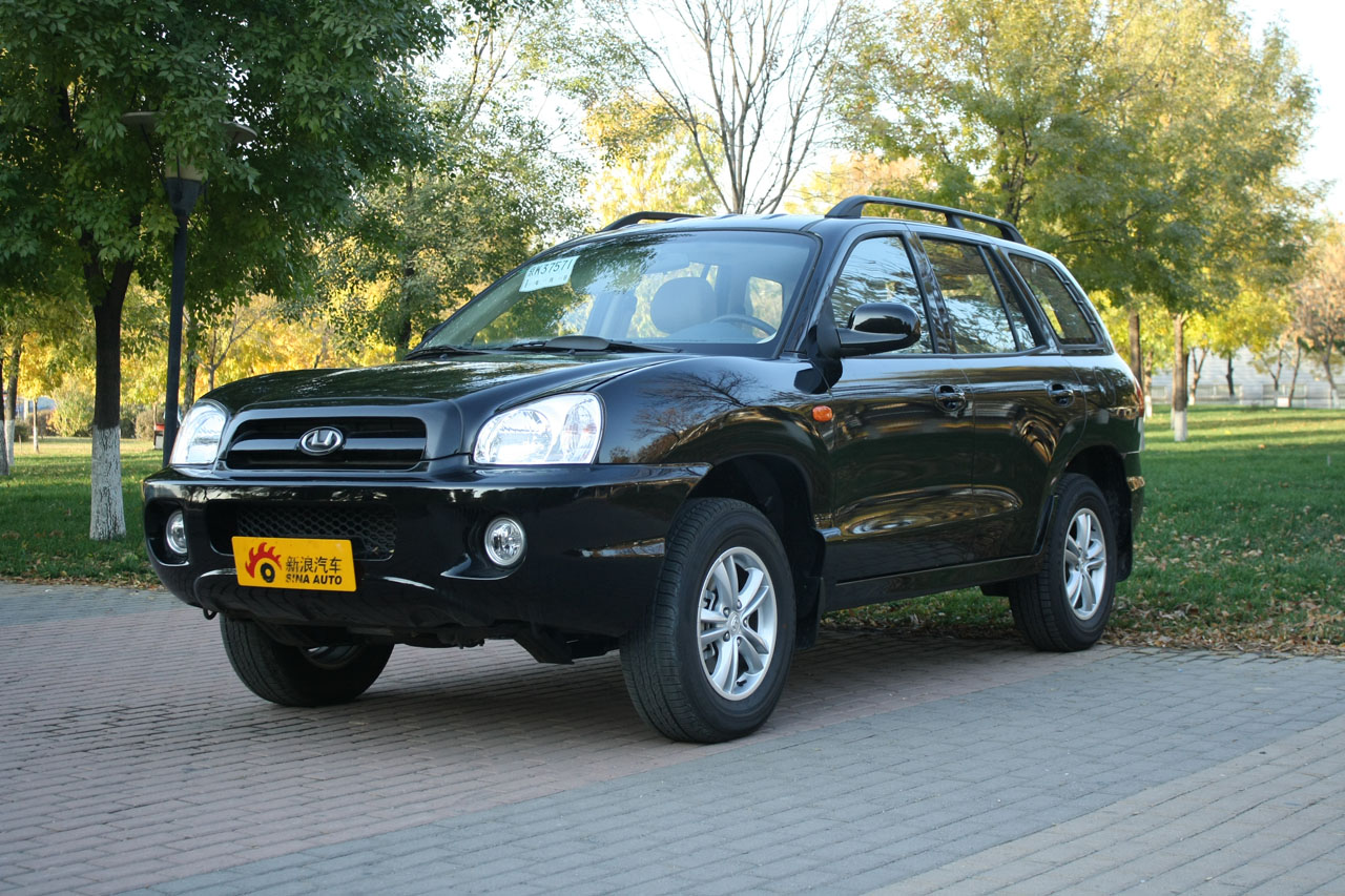 2012款圣达菲2.0l手动汽油天窗版