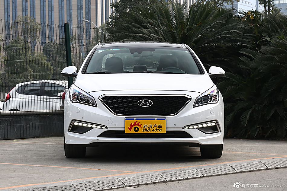 2015款索纳塔九 1.6T自动 DLX尊贵型