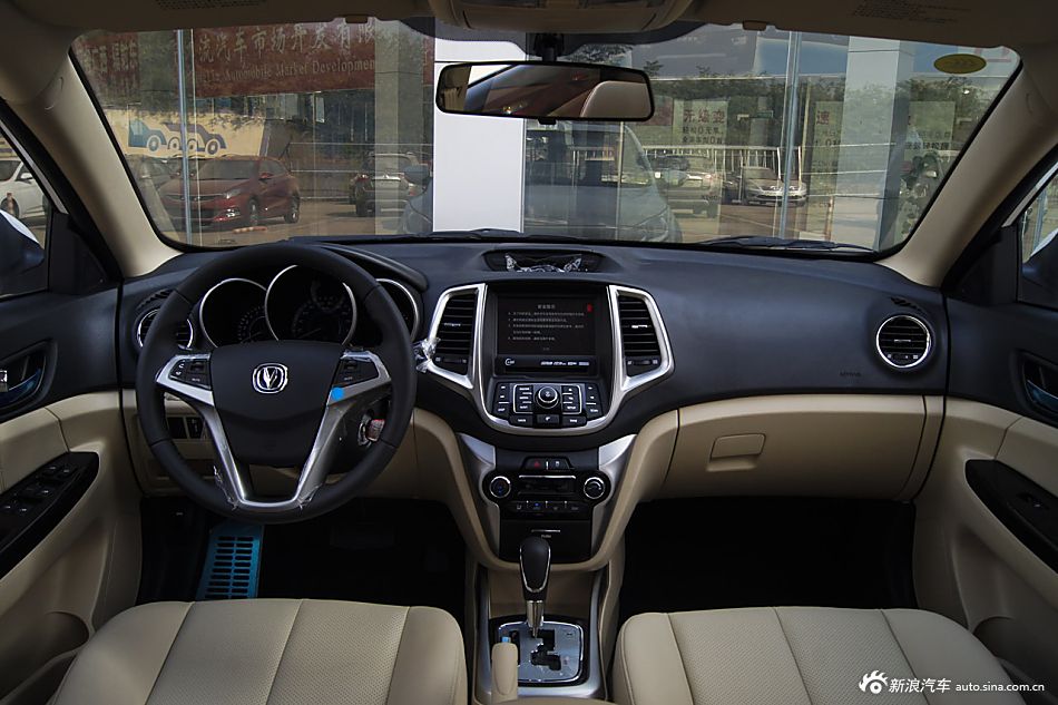 2015款逸动1.6L自动豪华型