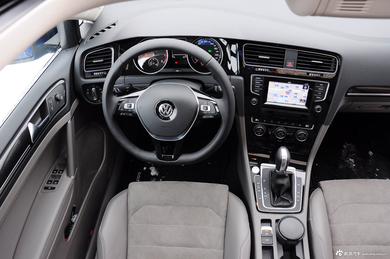 一汽-大众 高尔夫7试驾实拍_高尔夫内饰图片34556365_汽车图库_新浪