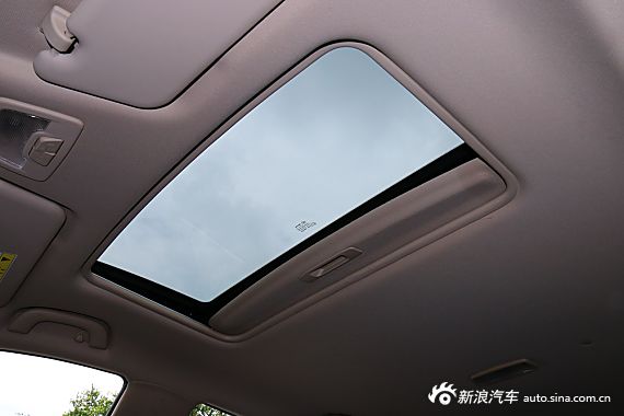 2015款 宝骏560 1.8L手动豪华型
