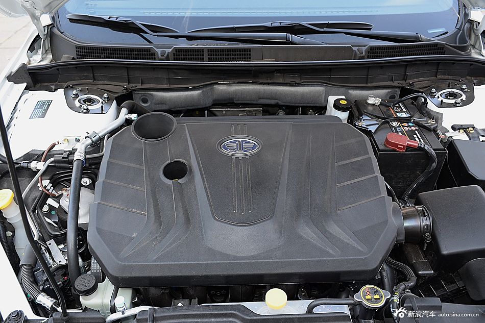 2016款奔腾B70 2.0L自动十周年纪念版