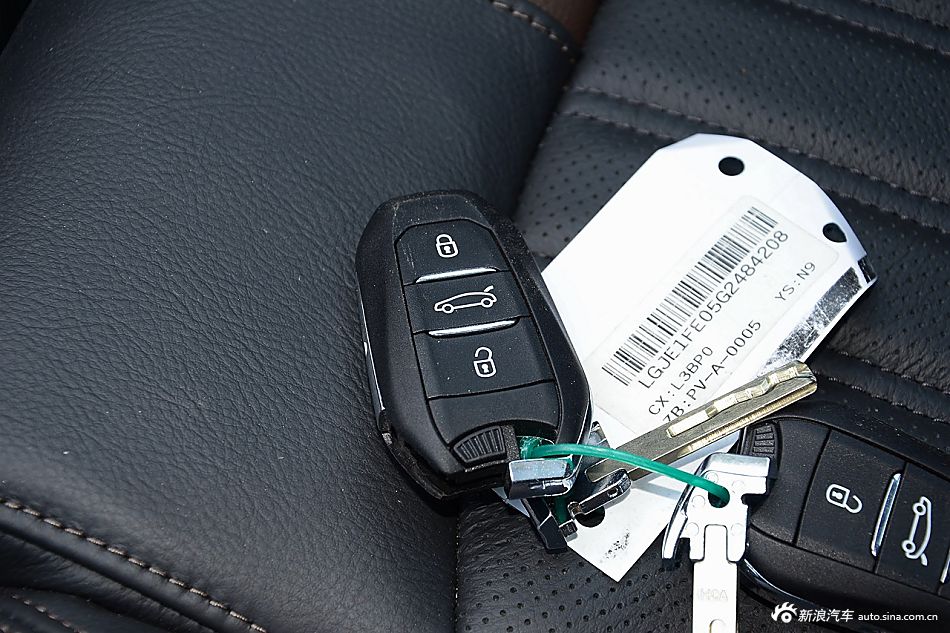 2016款东风A9 1.8T自动豪华型