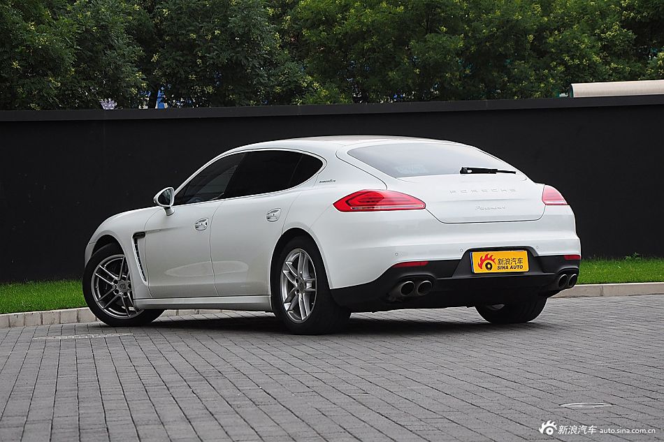 2014款保时捷Panamera 4 Executive 3.0T