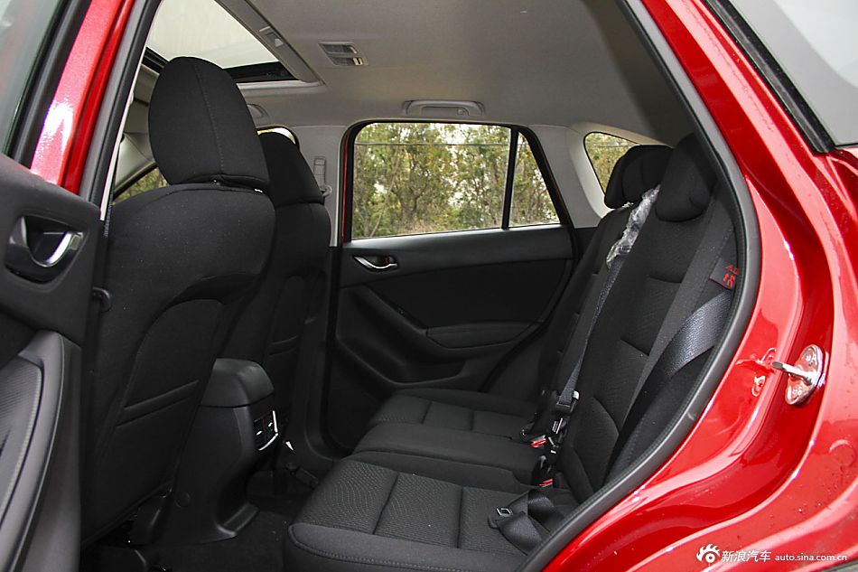 2015款马自达CX-5 2.0L自动两驱都市型