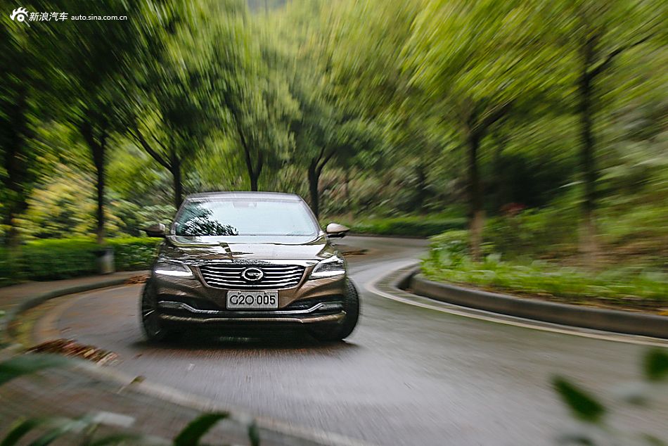 试驾广汽传祺GA8