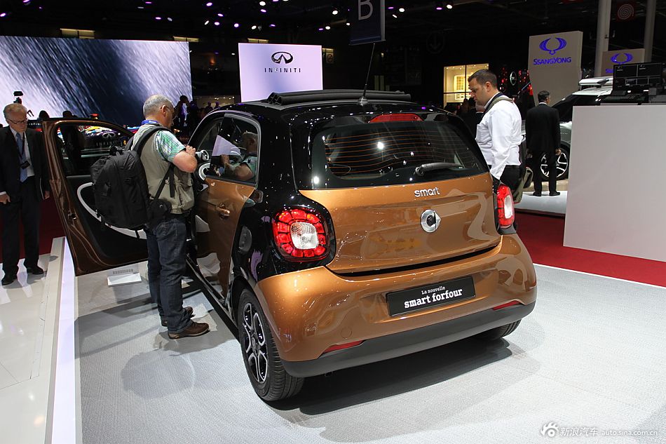 2015款smart forfour实拍