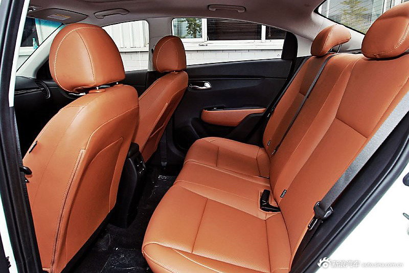 起亚新K2内饰设计曝光