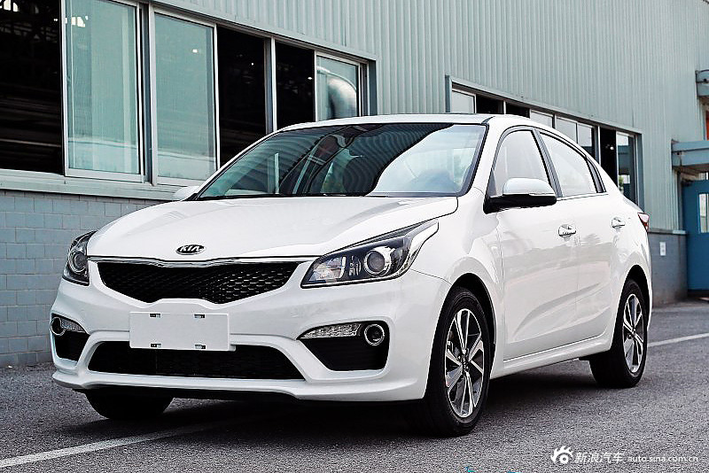 起亚新K2内饰设计曝光