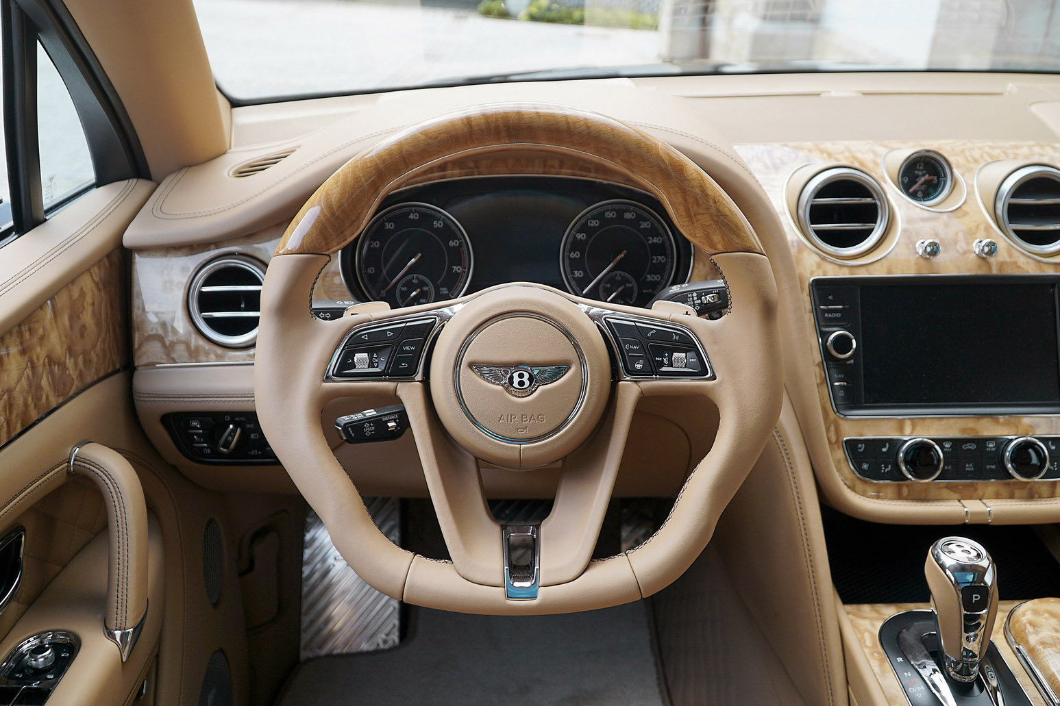 改装世界最豪华SUV体验！