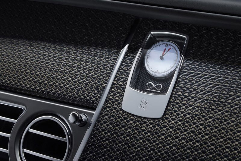 屌丝慎点！劳斯莱斯特别版！