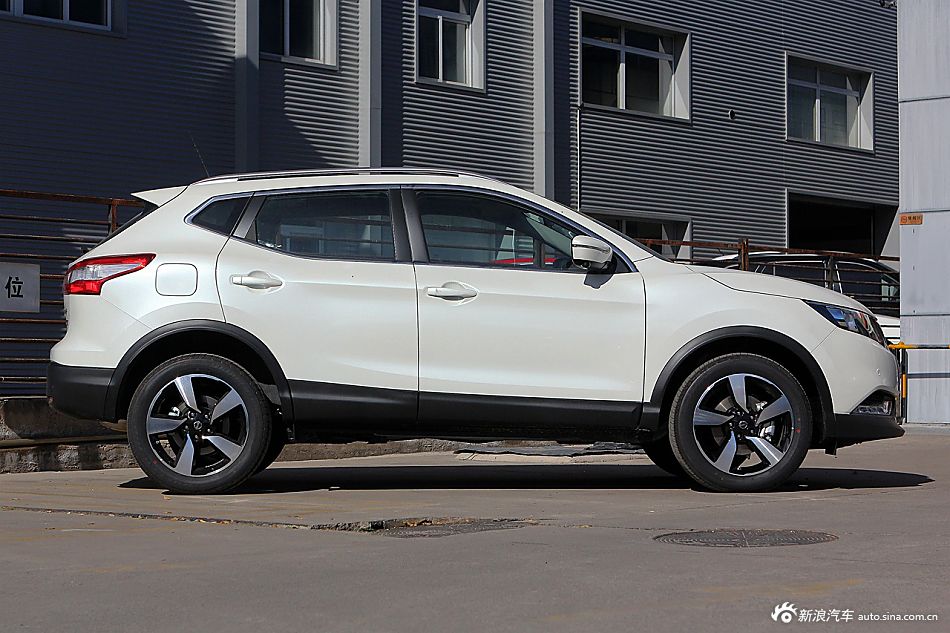 2016款逍客2.0L XV TOP CVT旗舰版