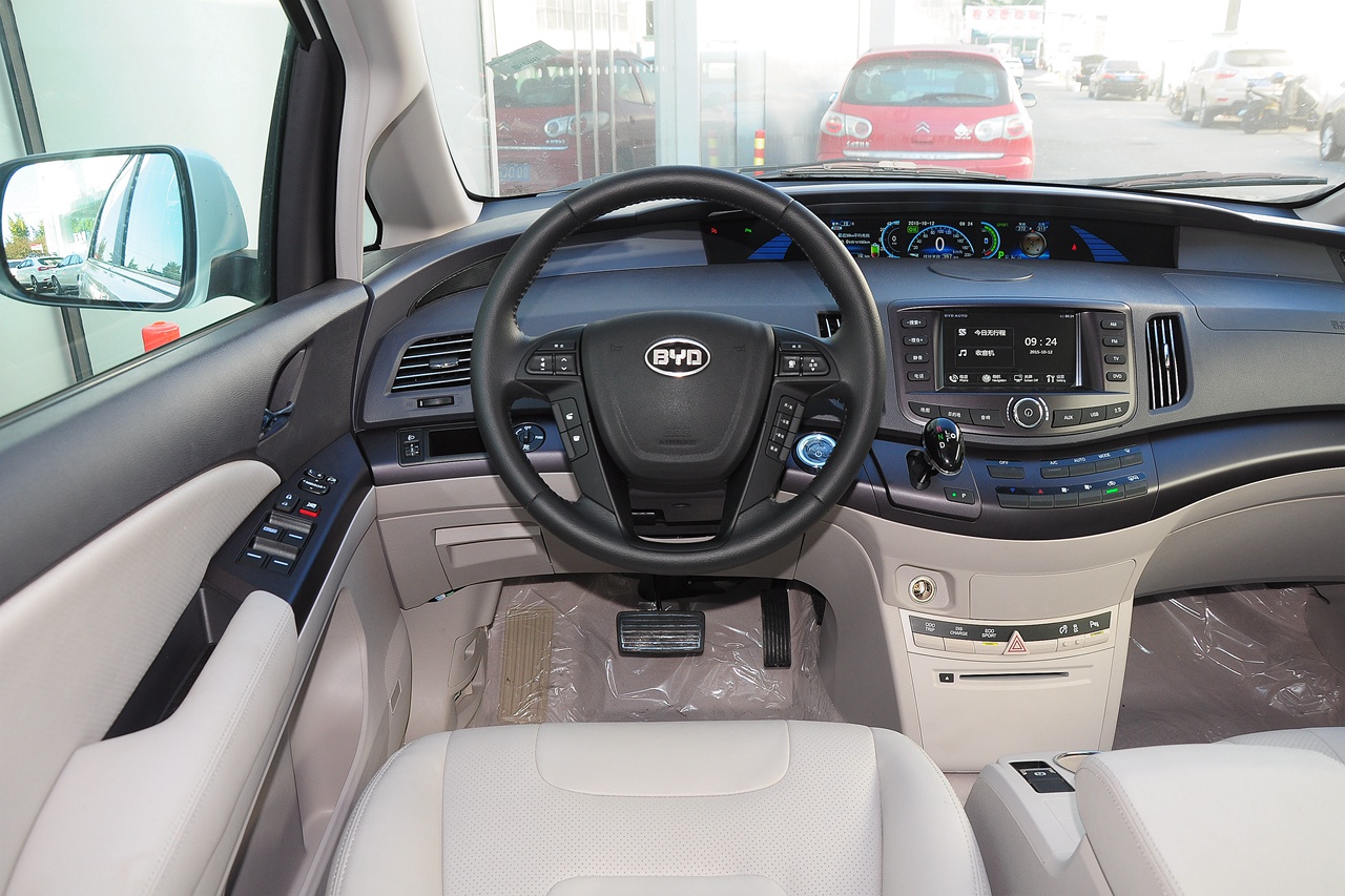 2016款比亚迪e6精英型北京版