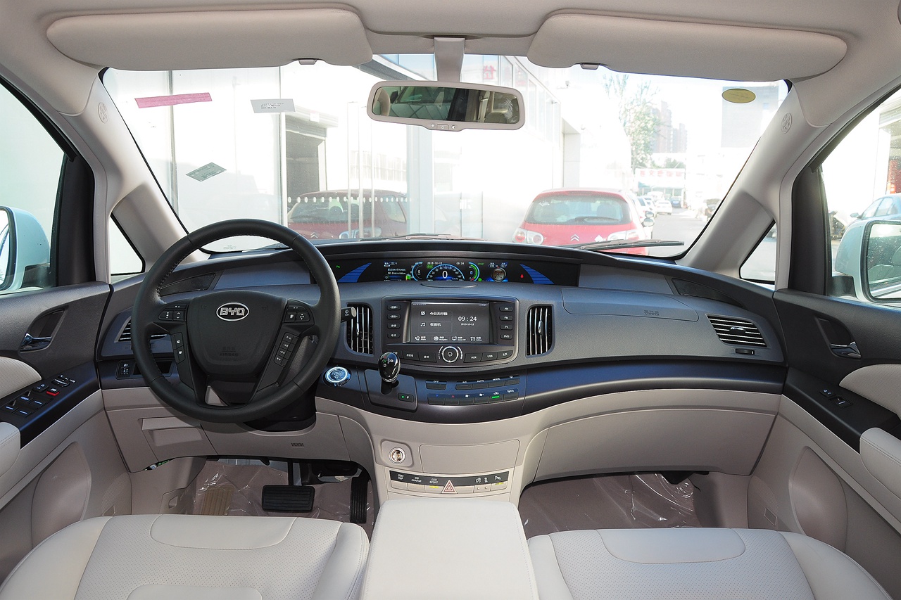 【比亚迪e6】2016款比亚迪e6精英型北京版_综合图/外观图/内饰图/图解