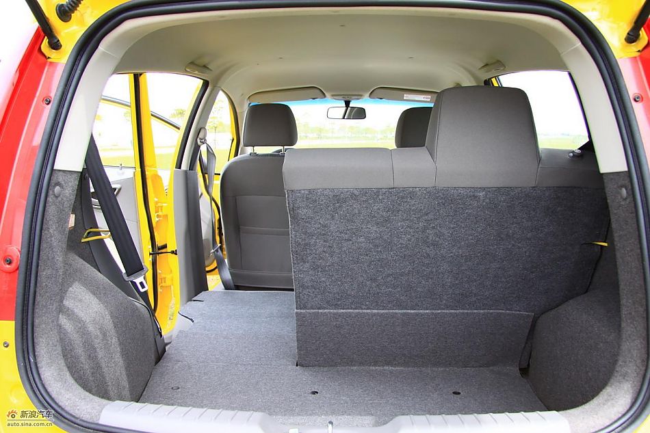 雪佛兰新赛欧两厢后备箱实拍图_赛欧空间图片261488_汽车图库_新浪