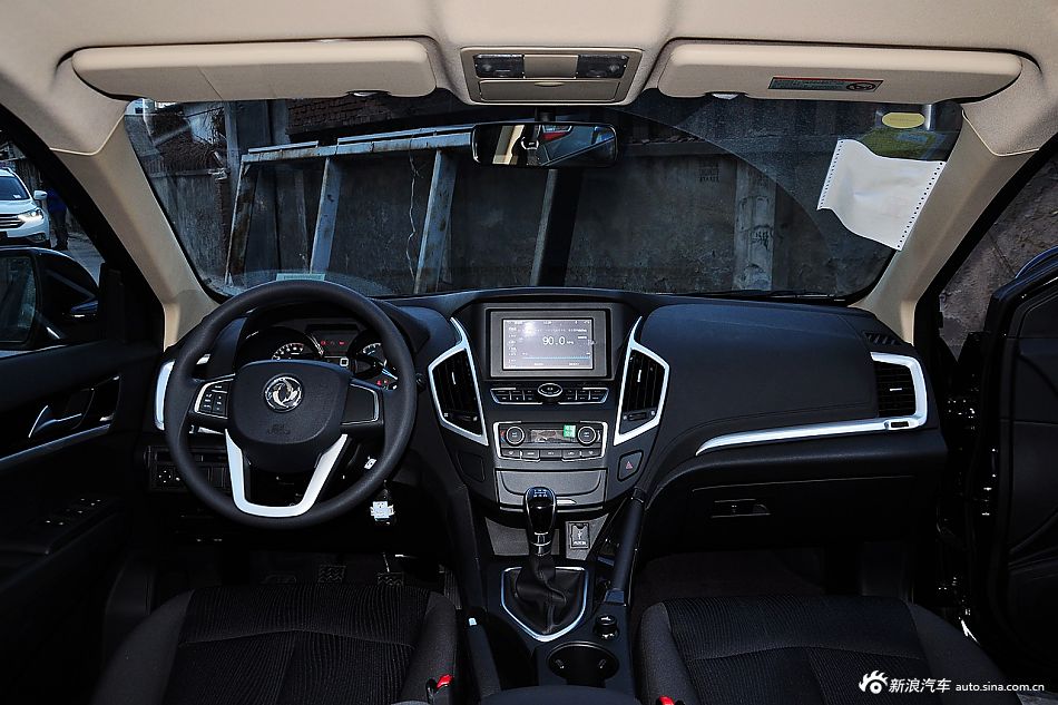 2015款风神AX7 2.0L手动智悦型