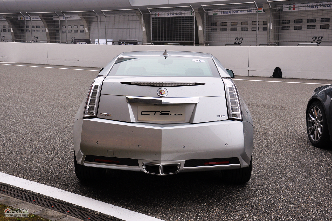 凯迪拉克cts coupe外观