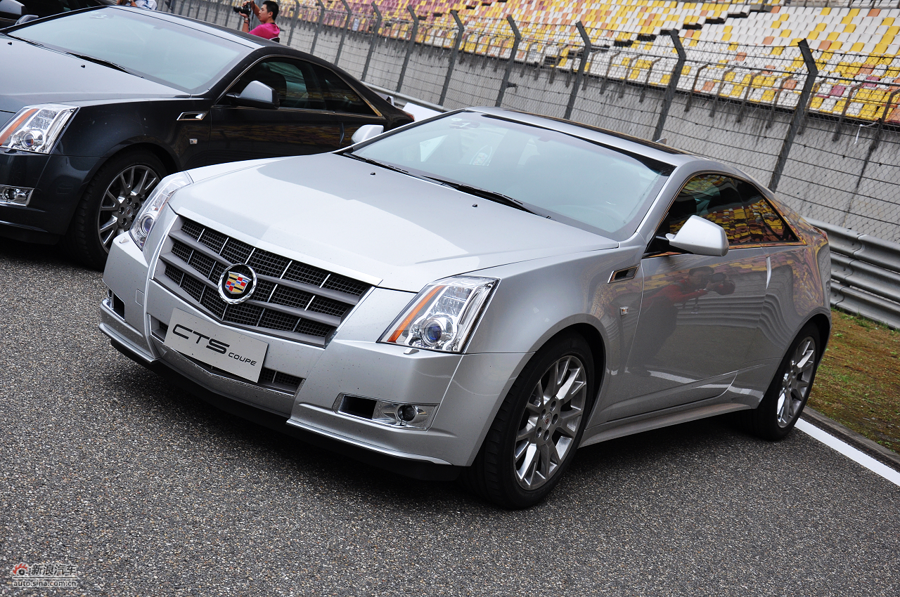 凯迪拉克cts coupe外观