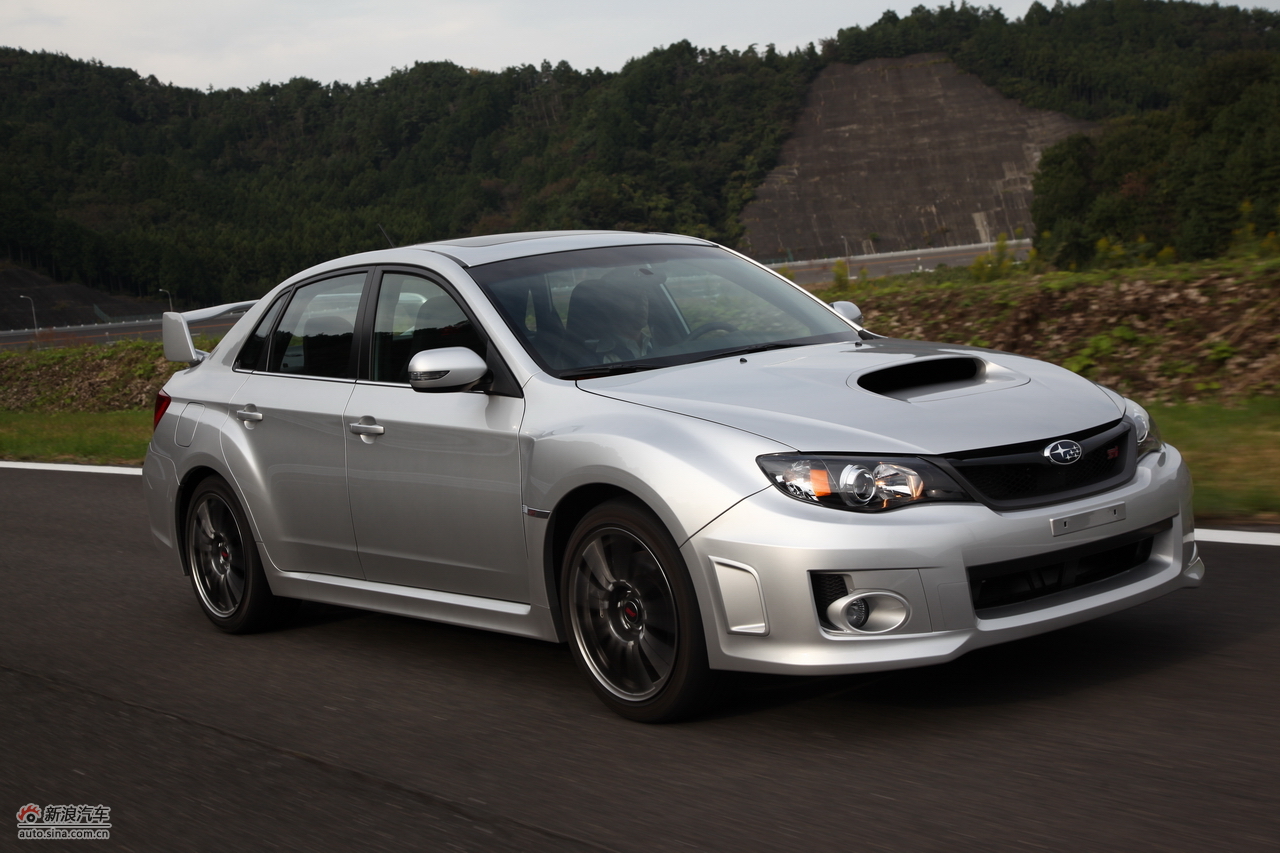 斯巴鲁翼豹wrx sti