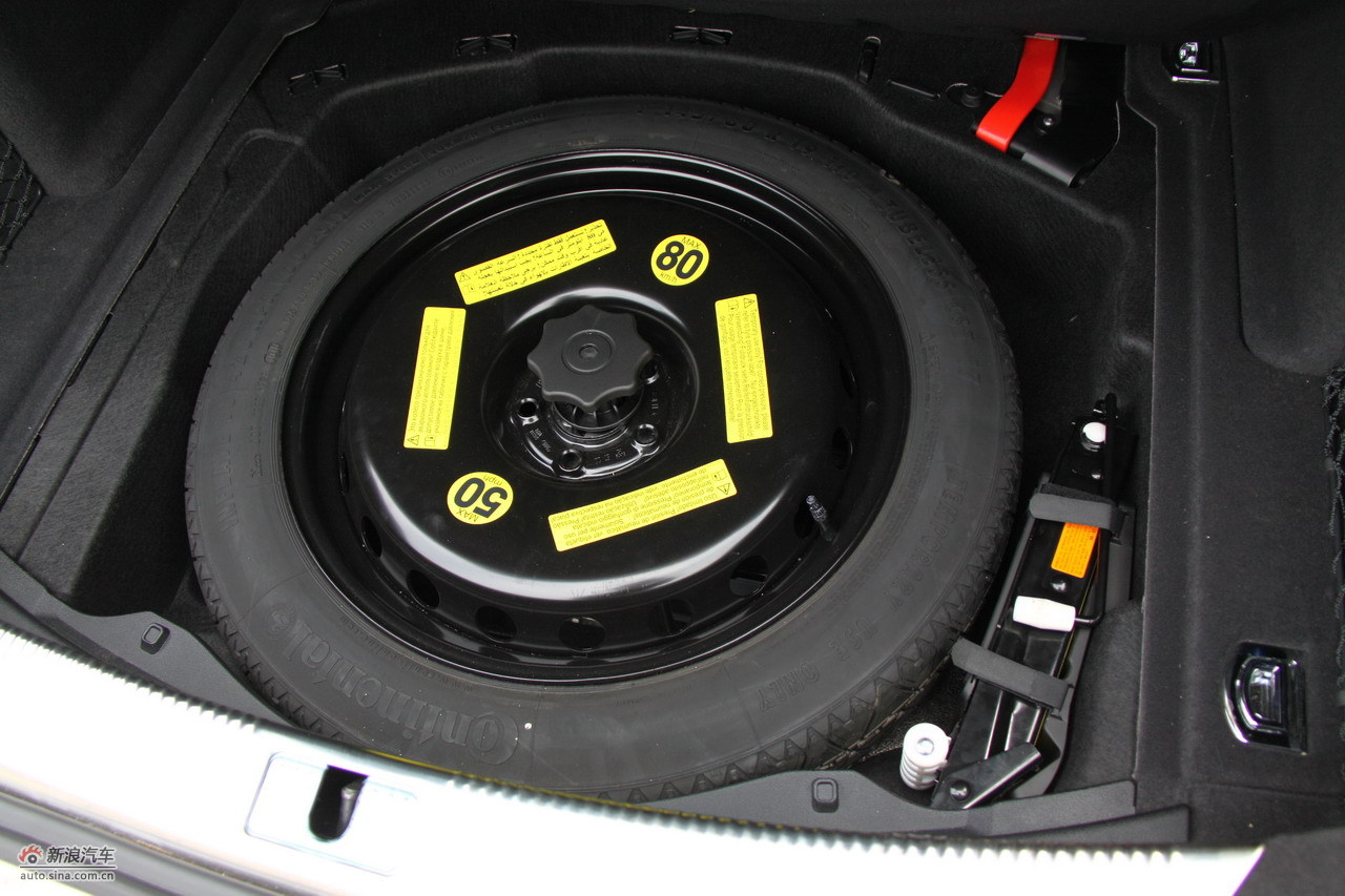 2011款a8l备胎_奥迪a8l底盘图片4597056_汽车图库_新浪汽车_新浪网