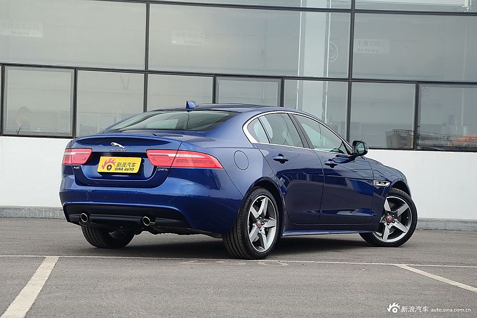 2017款捷豹XE 2.0T自动240PS  R-SPORT