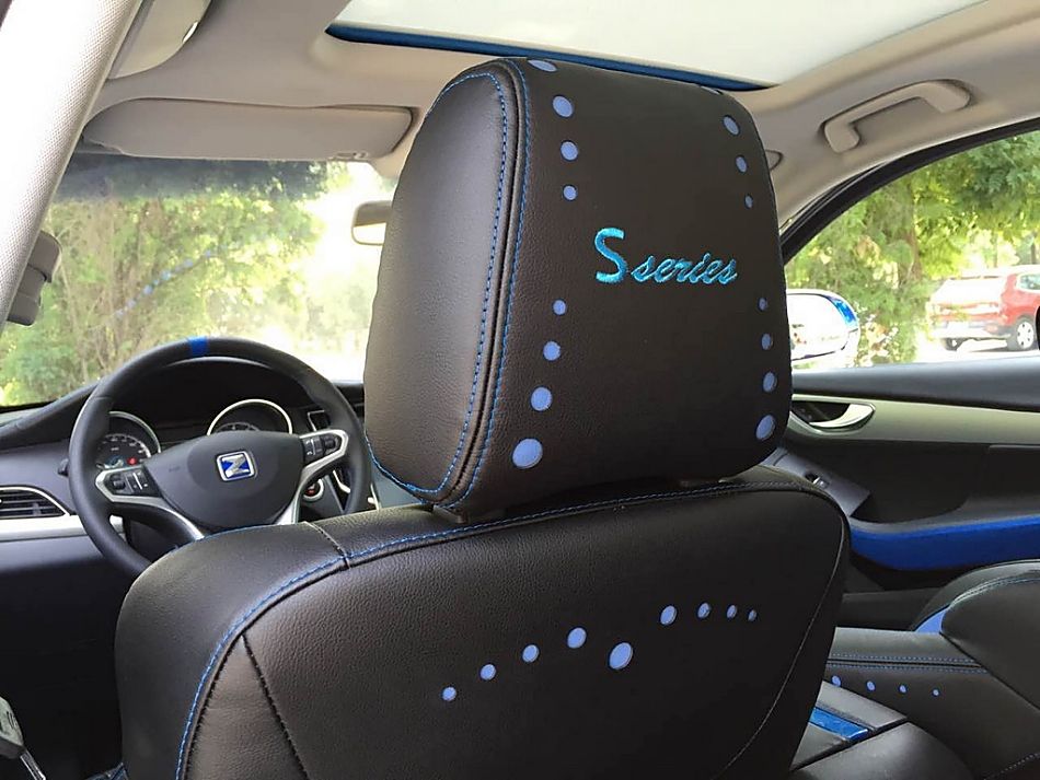 曝众泰SR7星光版实车图