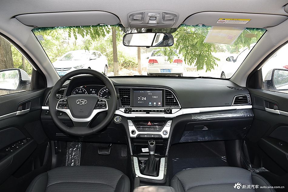 2016款领动1.6L自动智炫豪华型