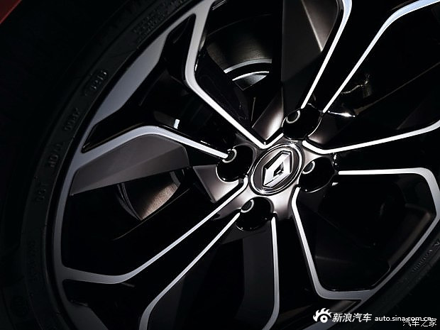 浓浓法式风格 雷诺新款Clio官图发布