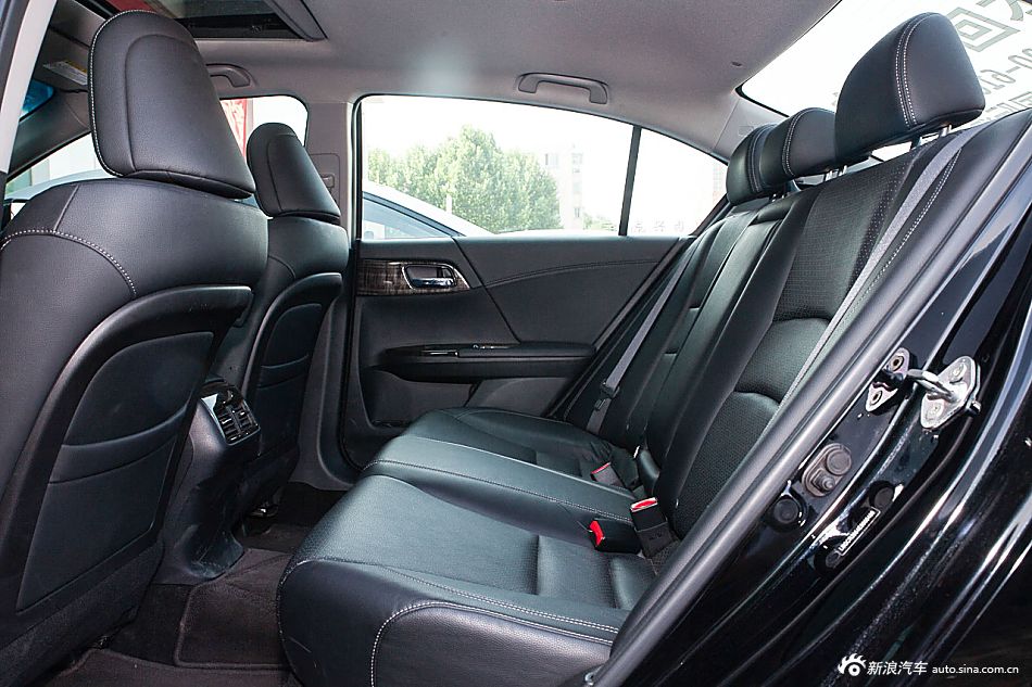 2015款雅阁2.4EXN豪华导航版