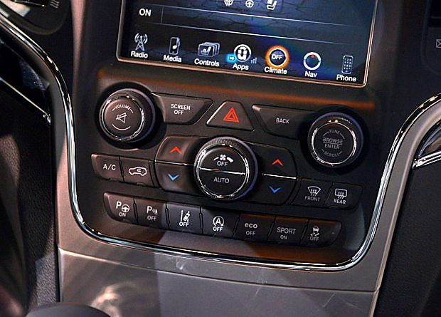 2016纽约车展：大切诺基Trailhawk发布