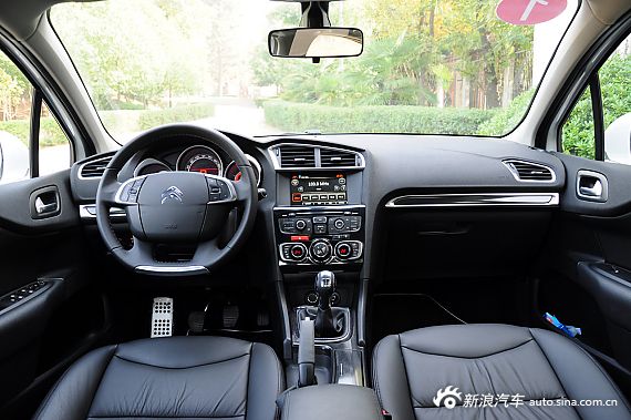 雪铁龙C4L STT车型试驾实拍
