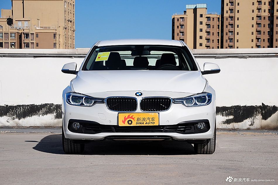 2016款宝马320i时尚型