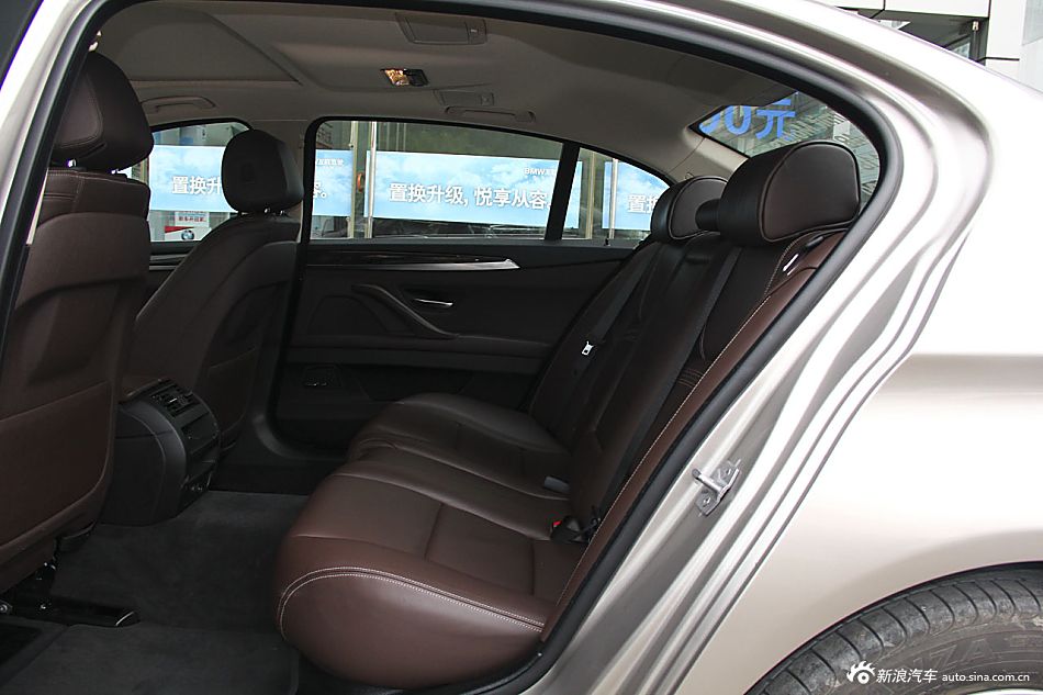 2014款宝马5系525Li 2.0T自动豪华设计套装