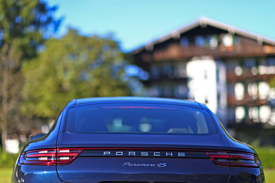 体验试驾第二代保时捷Panamera 4S