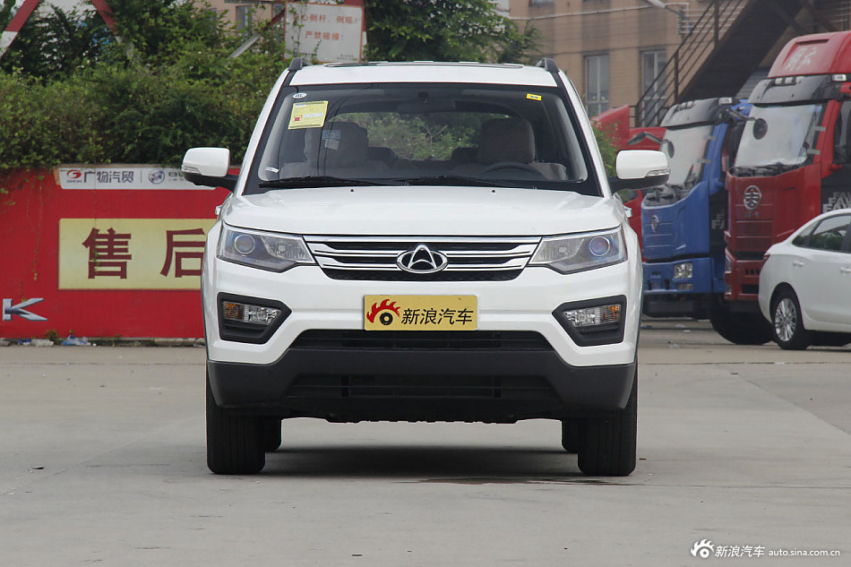 2016款长安CX70 1.6L手动豪华型