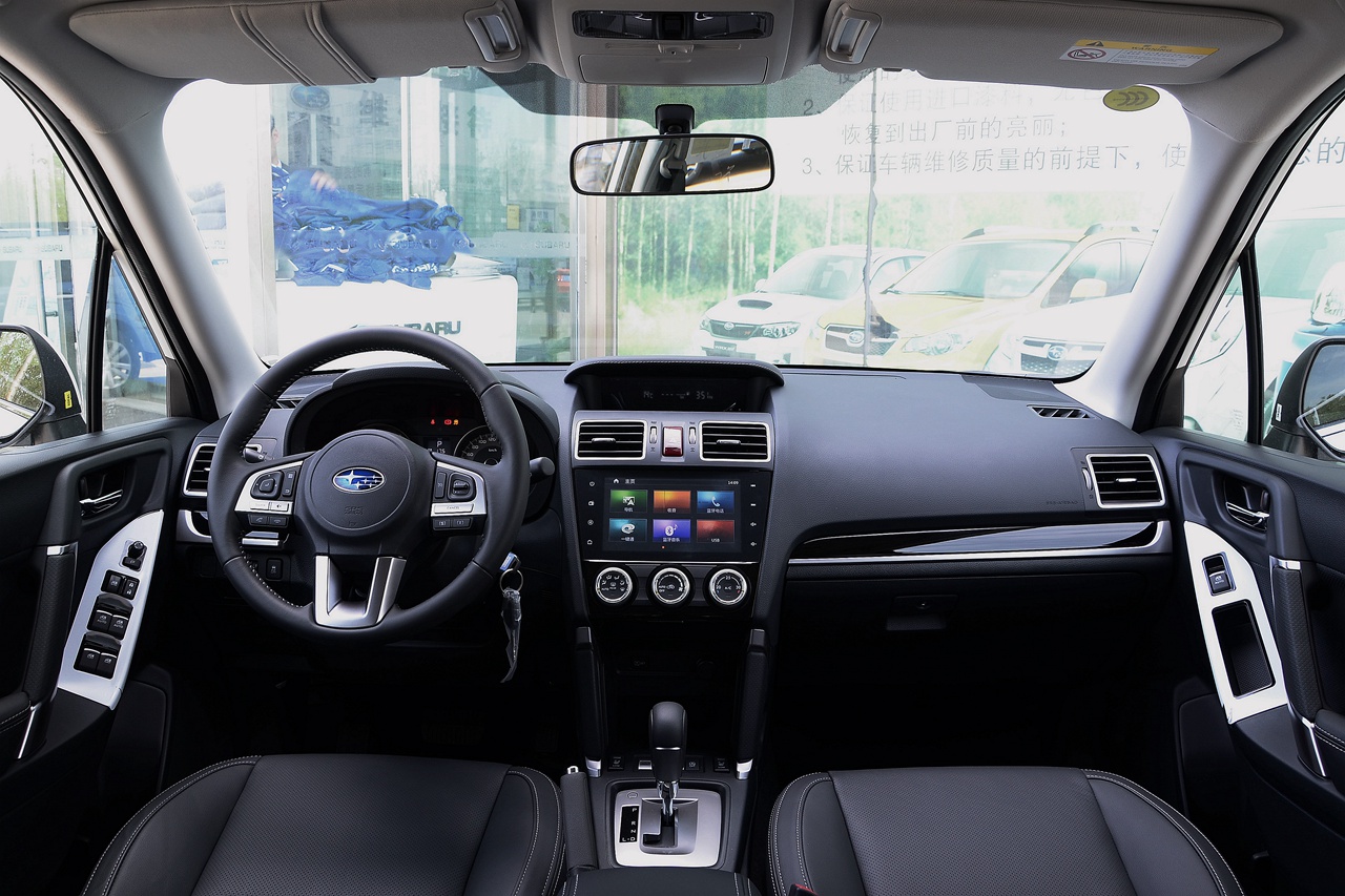 2016款森林人2.0l自动豪华导航版