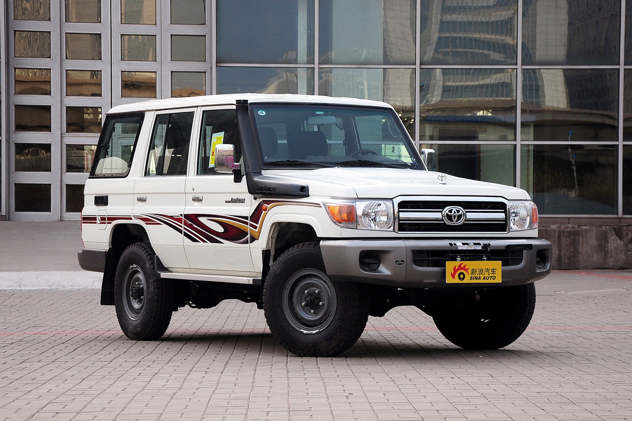 2014款兰德酷路泽lc76