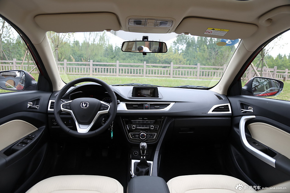 2016款悦翔V7 1.0T手动劲驰新锐型