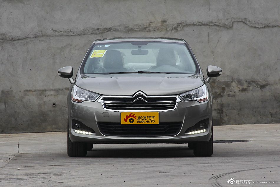 2015款雪铁龙C4L 1.8L自动领先版