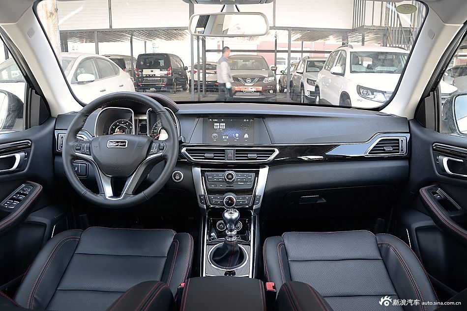 2015款众泰大迈X5 1.5T手动尊贵型