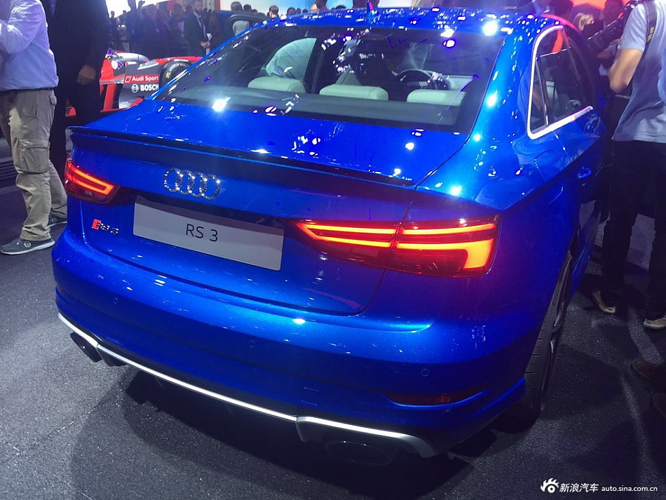 2016巴黎车展：奥迪RS 3 Sedan发布