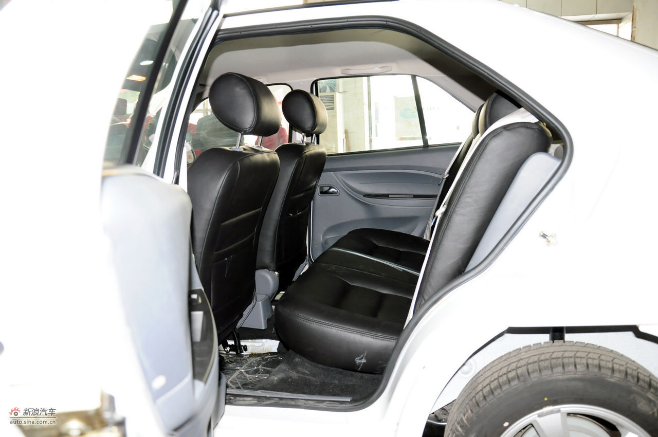 2012款旗云2实拍_旗云2空间图片11607586_汽车图库_新浪汽车_新浪网