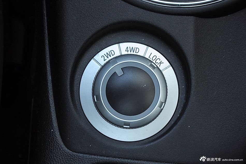 2015款劲炫ASX 2.0L自动四驱尊贵版