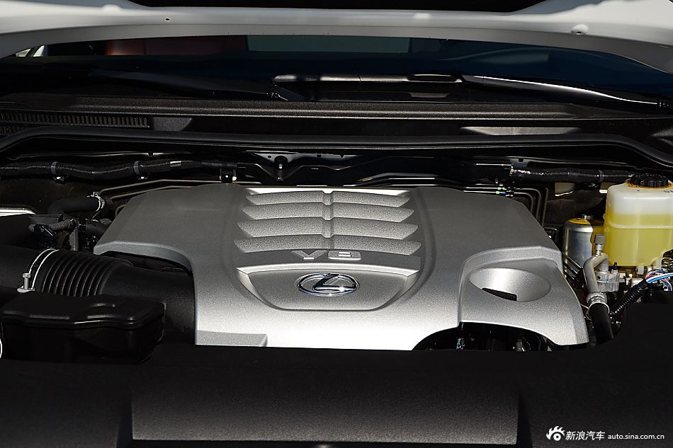 2016款雷克萨斯LX570 5.7L自动尊贵豪华型