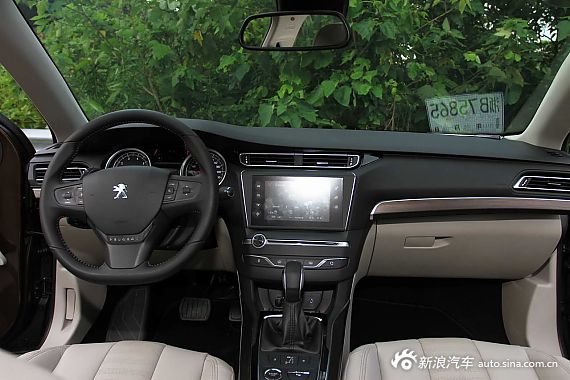 2014款东风标致408 1.6T自动至尊版