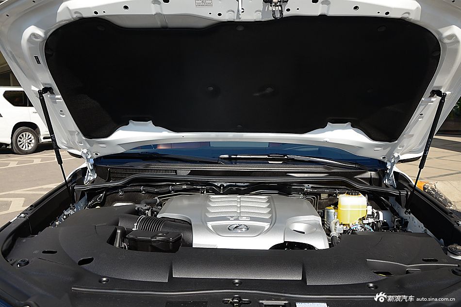 2016款雷克萨斯LX570 5.7L自动尊贵豪华型